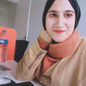Farah - Prof de programmation - Monterblanc