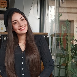 Oumaima - Prof de maths - Troyes