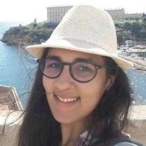 Fatima-Ezzahra - Prof de maths - Paris
