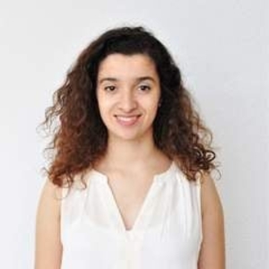 Yasmine - Prof de maths - Écully