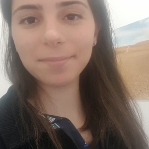 Syrine - Prof de maths - Lyon