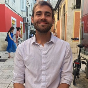 Valentin - Prof d'initiation informatique - Suresnes