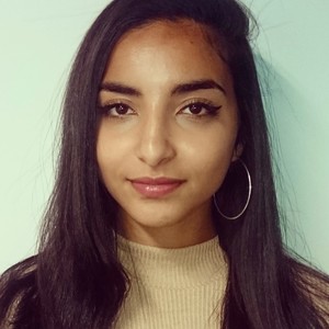 Yasmine - Prof d'anglais - Saint-Léger-du-Bourg-Denis