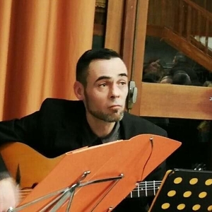 Emmanuel - Prof d'éveil musical - Avon