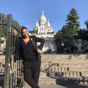 Dora - Prof de management et gestion d'entreprise - Paris 19e