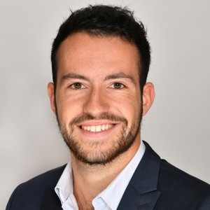 Valentin - Prof de réseaux sociaux - Paris