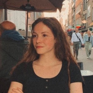 Chloé - Prof d'aide aux devoirs - Flémalle