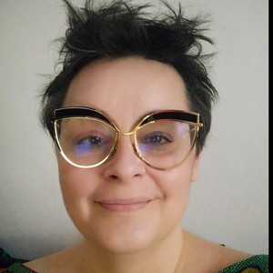 DORIS - Prof de couture - Paris