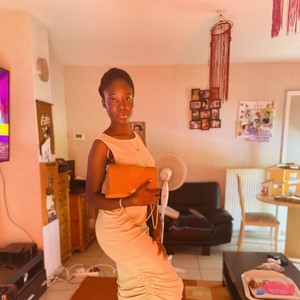 Aminata - Prof de maths - Renaix