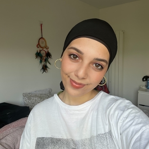 Emna - Prof d'anglais - Paris