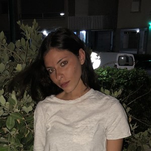Yona - Prof de biologie - Paris