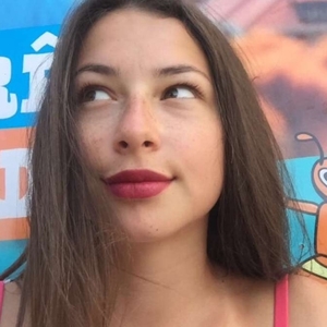 Laura - Prof de prise de parole - Dignac