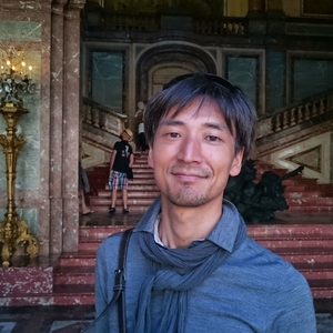 Shu - Prof de japonais - Etterbeek