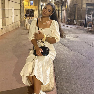 Omaima - Prof de maths - Montpellier