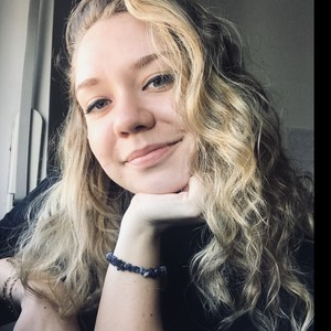 Lisa - Prof d'expression orale - anglais - Guichen