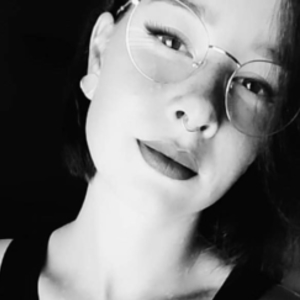Julie - Prof de maths - Montferrat