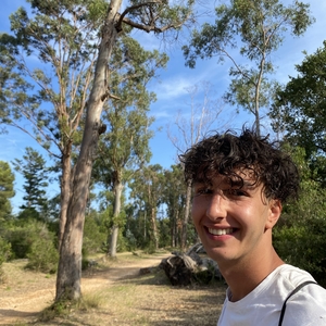 Noam - Prof de maths - Chêne-Bourg