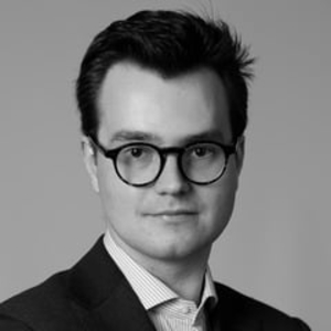 Maxime - Prof de droit international - Paris