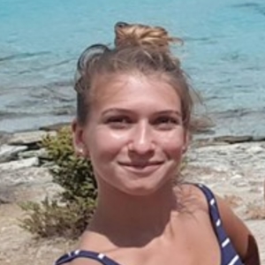 Clémentine - Prof de biologie - Ponteilla
