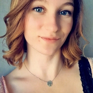 Manon - Prof de biologie - Houppeville