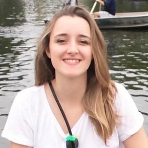 Clarisse - Prof d'économie - Orléans