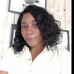 Esther - Prof d'anglais - Bobigny
