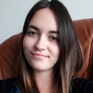 Laura - Prof de maths - Ploumagoar
