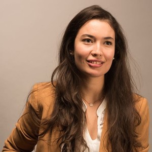 Ilham - Prof de maths - Paris