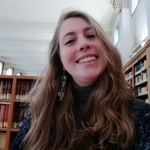 Aline - Prof d'histoire - Auderghem