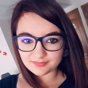 Elodie - Prof d'histoire - Ficheux
