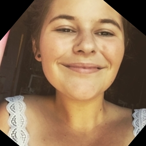Emma - Prof d'anglais - Larringes