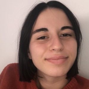 Chloé - Prof d'aide aux devoirs - Angers