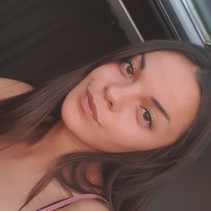 Romane - Prof d'anglais - Olivet