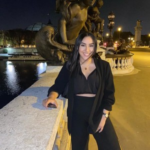 Kenza - Prof de fle - français langue étrangère - London