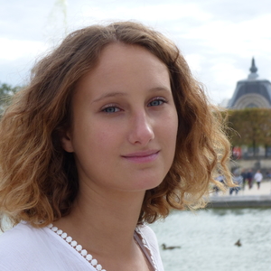 Flavie - Prof de réseaux sociaux - Clichy
