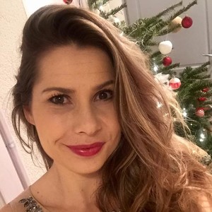 Amélie - Prof d'aide aux devoirs - Lugos