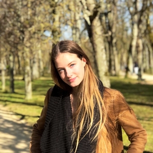 Lucie - Prof de physique - Saint-Germain-lès-Corbeil