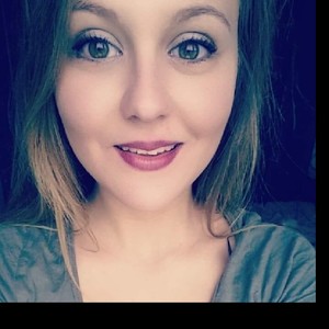 Laura - Prof de dessin - Ancy-le-Franc