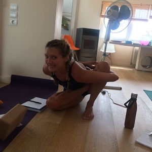 Floriane - Prof de yoga - Ozillac