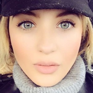 Nour Houda - Prof de français - Armentières
