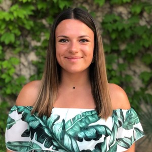 Noemie - Prof d'aide aux devoirs - Le Passage
