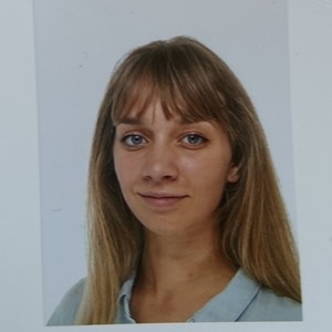 Lola - Prof de maths - Paris