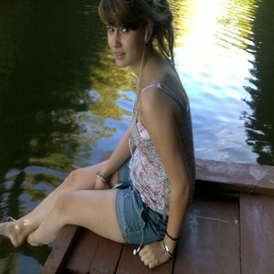 *justine - Prof de maths - Vion