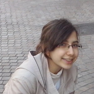 Alia - Prof de maths - Paris