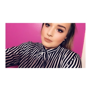 Lindsay - Prof de maquillage - Pontorson