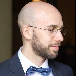 Radu - Prof d'astrophysique - Liège