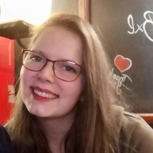 Sarah - Prof de maths - Mons