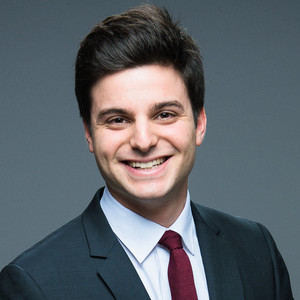 Raphaël - Prof de finance - Paris