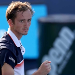Kubilay - Prof de tennis - Seillons-Source-d'Argens