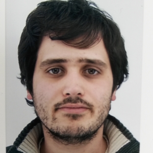 Hugo - Prof d'histoire - géo - Paris